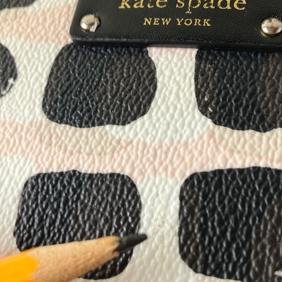 Kate Spade: Neda Grove Street Print- 12 card slot with ID area- Wallet - Picture 16 of 16